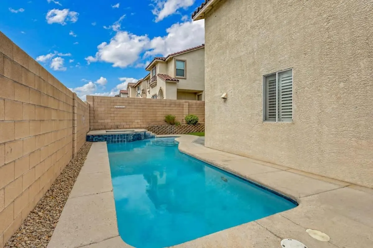Villa The Designer House With Heated Pool And 10 Min To Strip Great For Family Las Vegas Estados Unidos