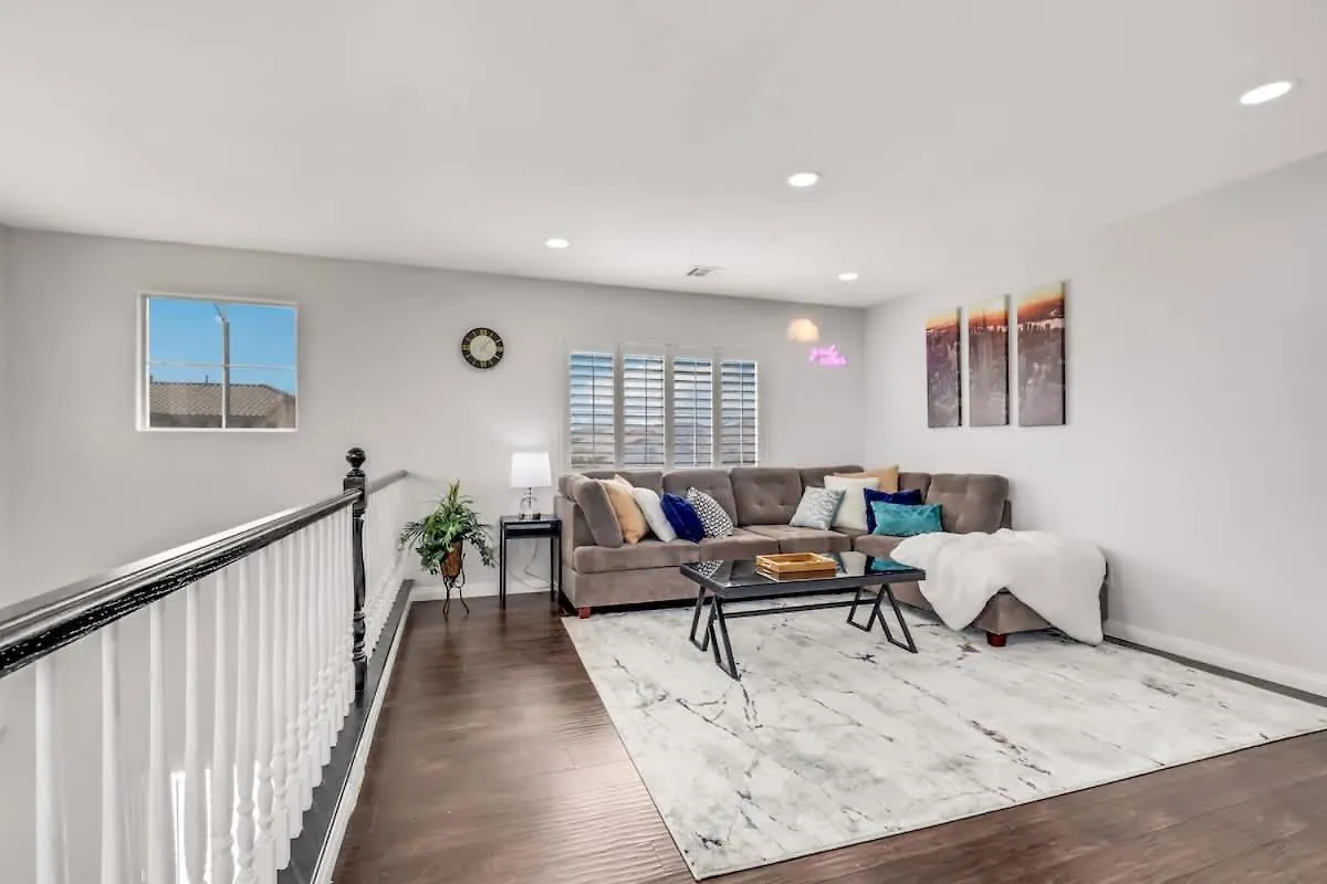 Сasa de vacaciones Villa The Designer House With Heated Pool And 10 Min To Strip Great For Family Las Vegas Estados Unidos